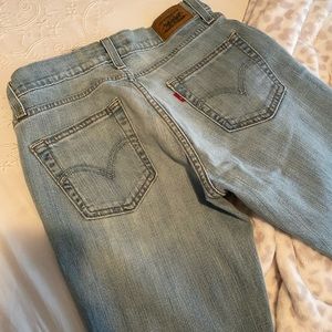 Levi’s curvy cut size 9M